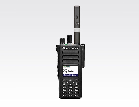 XiR P8668警用数字集群通讯系统手持台